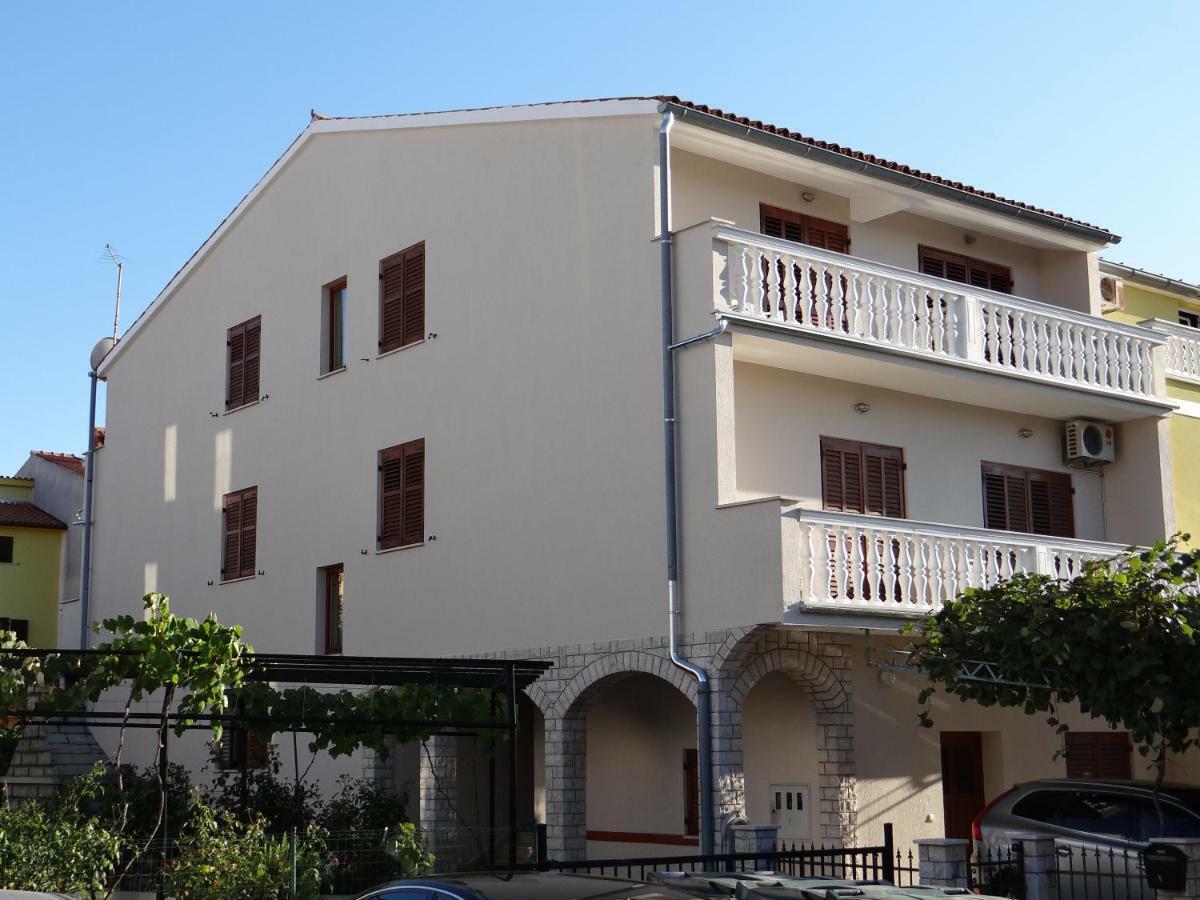 Apartment Mira Pula Exterior foto