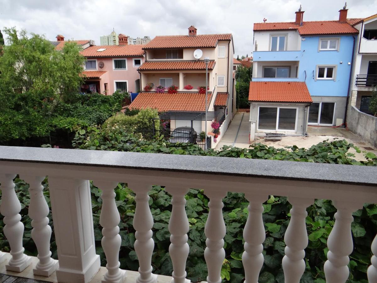 Apartment Mira Pula Exterior foto